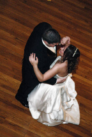 amysfirstdance090gl.jpg